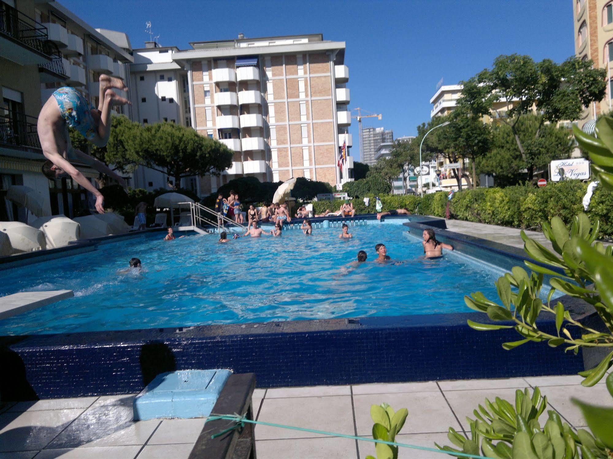Hotel Amalfi Lido di Jesolo Exterior photo